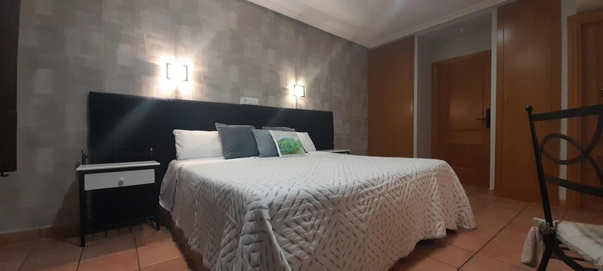 Hostal El Lechuguero Cascante Exteriér fotografie